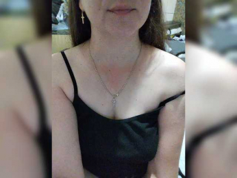 Vikki-vik webcam model stream image
