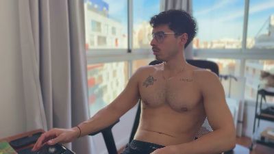 Mauricee webcam model stream image