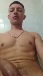 Tupapalarga webcam model stream image