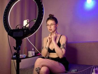 HolySinnerOfficial webcam bongacams model stream image