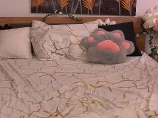 rowenagossett webcam camsoda model stream image