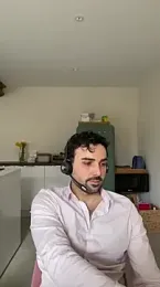 eauminerale webcam model stream image