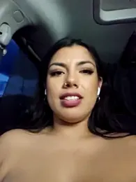 TheCrimsonLounge webcam model stream image