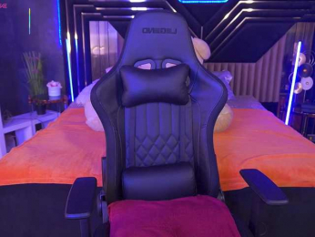 MiaVixenn webcam model stream image