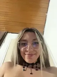 Isabella_Varella webcam stripchat model stream image