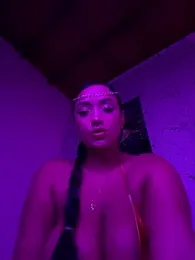 Shantal_Lovee webcam model stream image