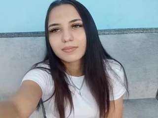 lorabrickell webcam model stream image
