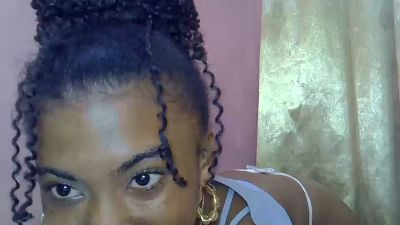 Esmeraldah webcam model stream image