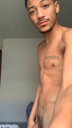 Gustavoalves22 webcam cam4 model stream image
