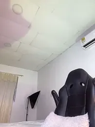 cristal_0381 webcam model stream image