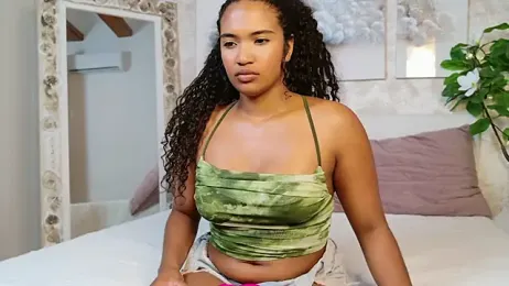 MilaTeenX webcam model stream image