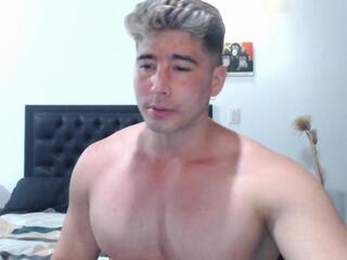 Miguel G webcam flirt4free model stream image
