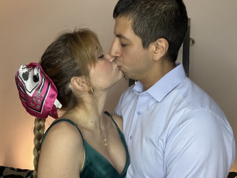 SiellaAndKosta webcam model stream image