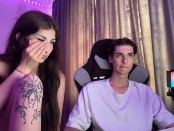 Skynlayer webcam model stream image