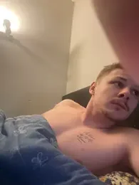 Lucas328706 webcam model stream image