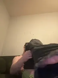 Lucas328706 webcam model stream image