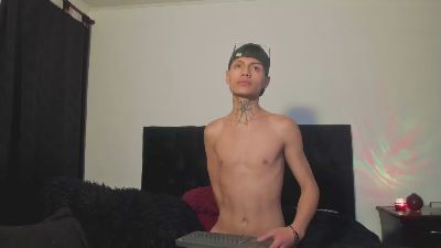 mhatias_ webcam model stream image