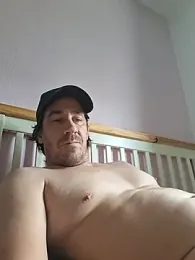 Jizzma13 webcam stripchat model stream image