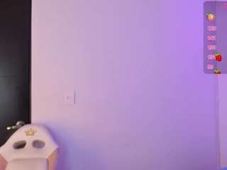 purple-slut webcam model stream image