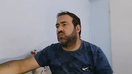 dark-look webcam model stream image