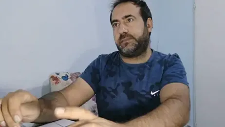 dark-look webcam model stream image