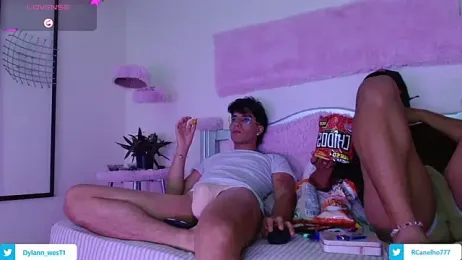 COUPLEHOTTDF webcam model stream image