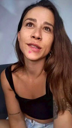 BellaBelll webcam model stream image