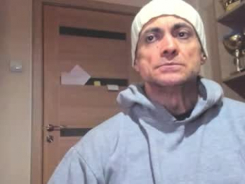 carin_the_body webcam model stream image