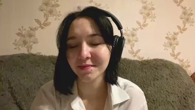 AlenaTomer webcam model stream image