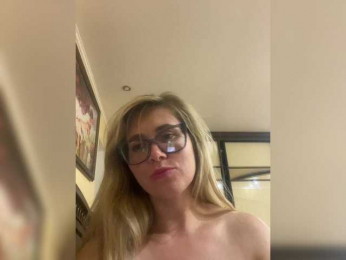 Elegant00Girl webcam model stream image