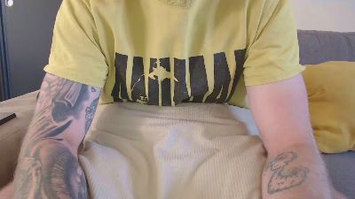 Julienlozaq webcam cam4 model stream image