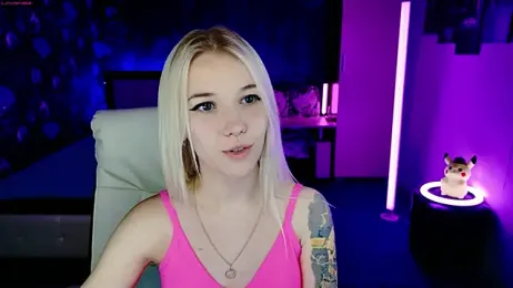 NaomiHita webcam model stream image