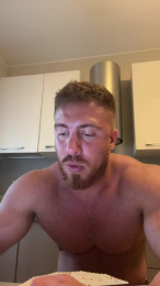 Bigwhitebull webcam model stream image