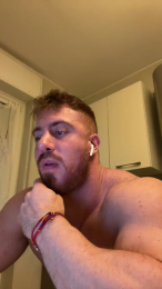 Bigwhitebull webcam model stream image