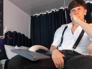 sexyboy118 webcam model stream image