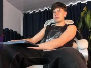 sexyboy118 webcam model stream image