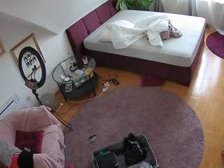 voyeurcam-julmodels-whitebed-4 webcam model stream image
