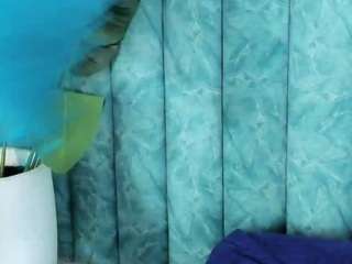 carolinemoreno webcam camsoda model stream image