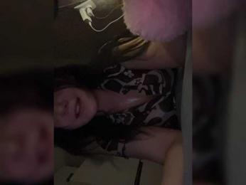 mimimiKMilkK webcam model stream image