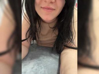 mimimiKMilkK webcam model stream image