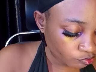 Evelyn Latson webcam preview