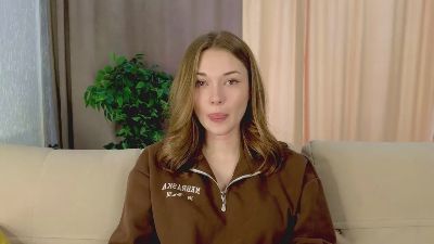LoyceYanagi webcam model stream image