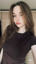 LoyceYanagi webcam model stream image