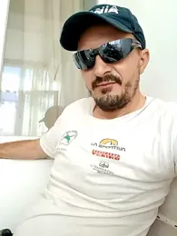 Adrian800009 webcam model stream image