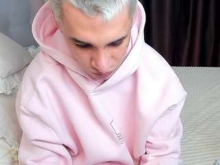 andrewclar webcam model stream image