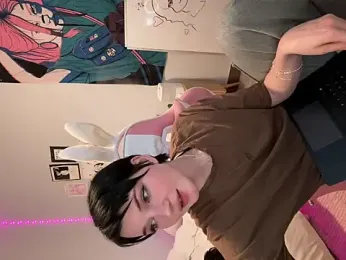 BlueHoneyBaby webcam model stream image