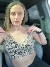 lunagirl13 webcam model stream image