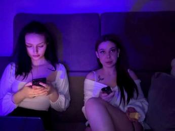 PinkClouds webcam model stream image