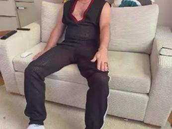 krummer_schwanz webcam model stream image