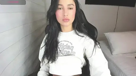 EvaMoet webcam model stream image